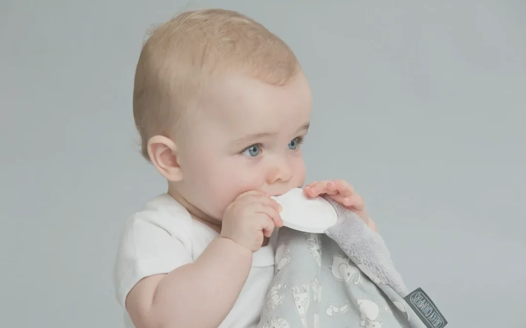 Teething: How to help your baby soothe the pain?