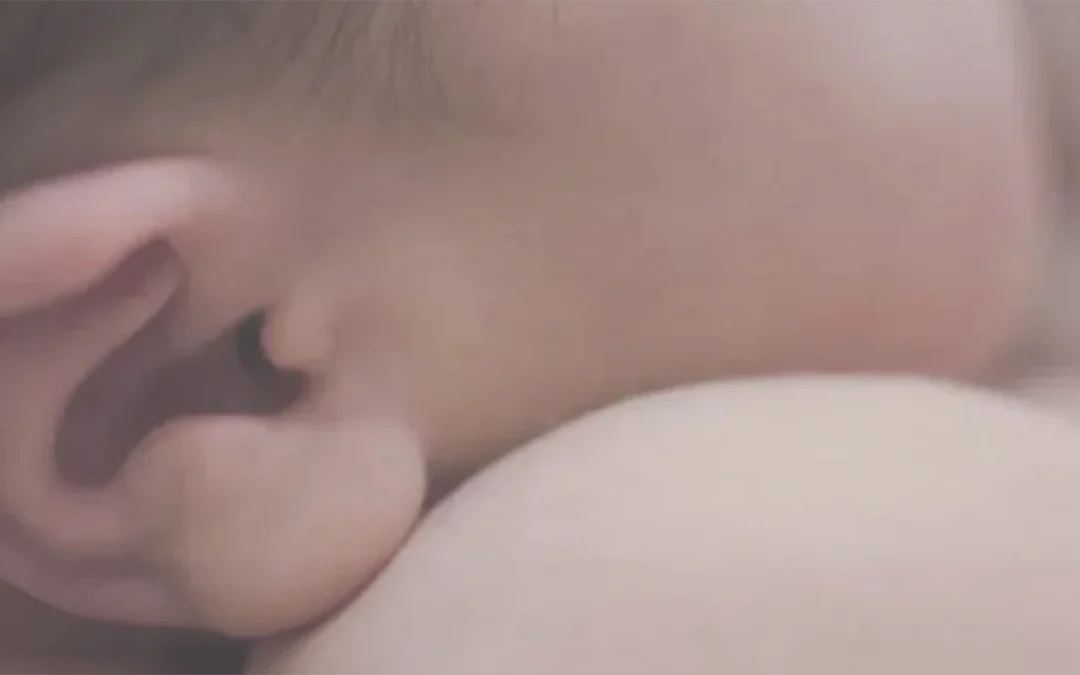 Nuestros consejos para limpiar los oídos del bebé